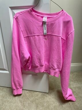 Victoria’s Secret pink Cropped Crewneck Sweatshirt - Women's